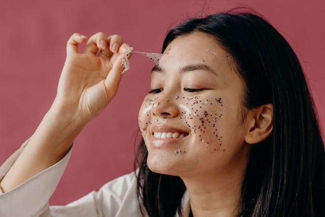 Exfoliante facial: qué es, tipos y cómo usarlo correctamente 5 Exfoliante facial 2