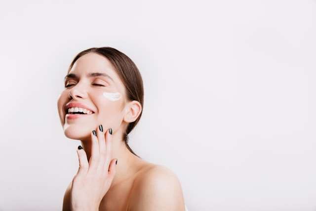 Protector solar facial: qué es, tipos y cómo elegirlo según tu piel 3 protector solar