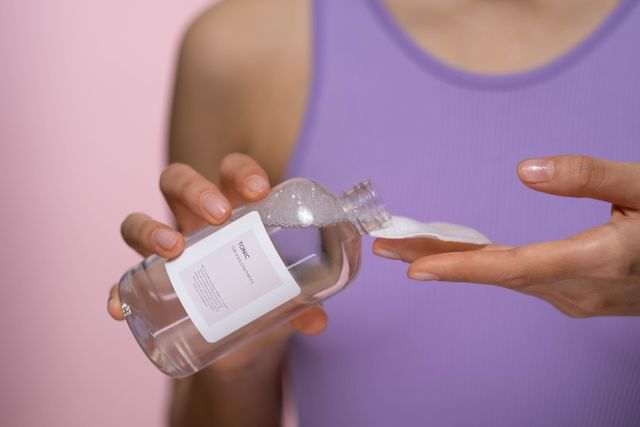 ¿Para qué sirve el tónico facial y cuándo se aplica? 3 Cómo se usa el tónico facial